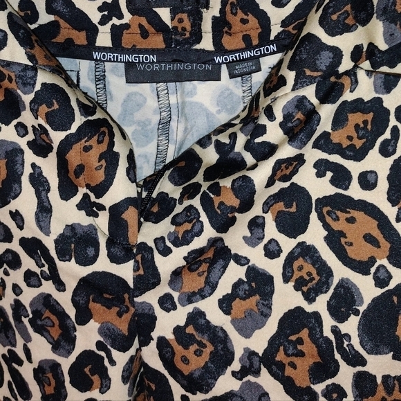 𝅺#35 Worthington Leopard print modern fit ankle length dress pants 4 - Picture 2 of 8